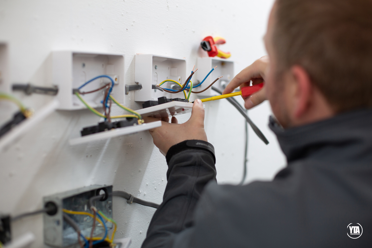 Local Electrician: How to Choose the Right One - Homebuilding